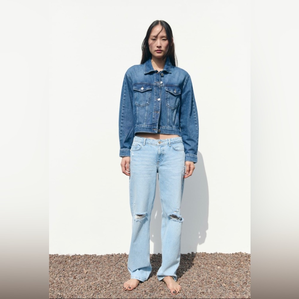 Zara ripped mid rise straight leg jeans z1975 size 4 NWT